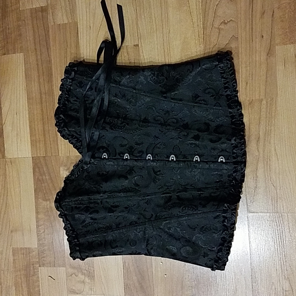 Black corset/bustier with ruffle trim XXL